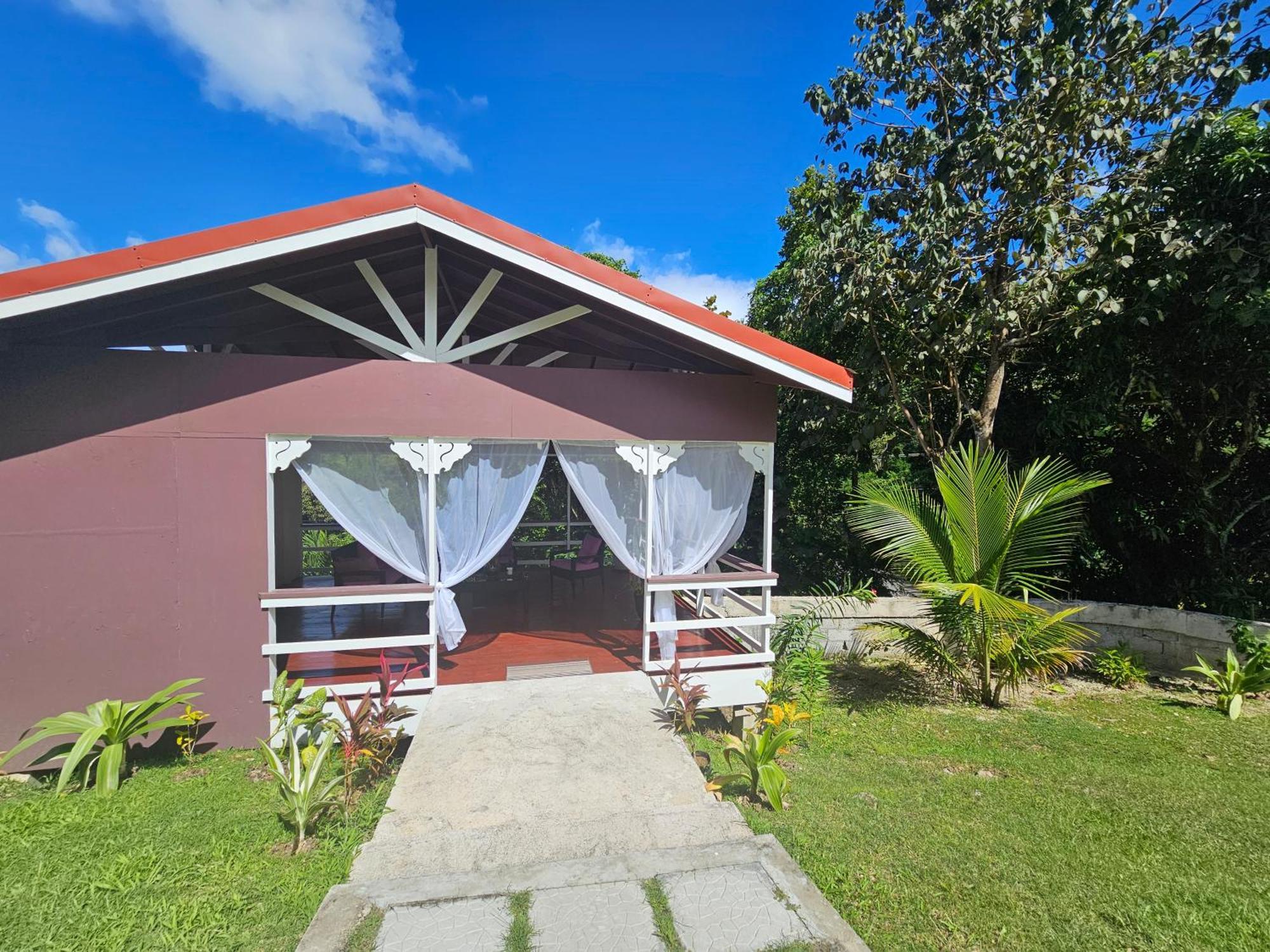 Royal Escape - 2 Apartment Anse La Raye ภายนอก รูปภาพ