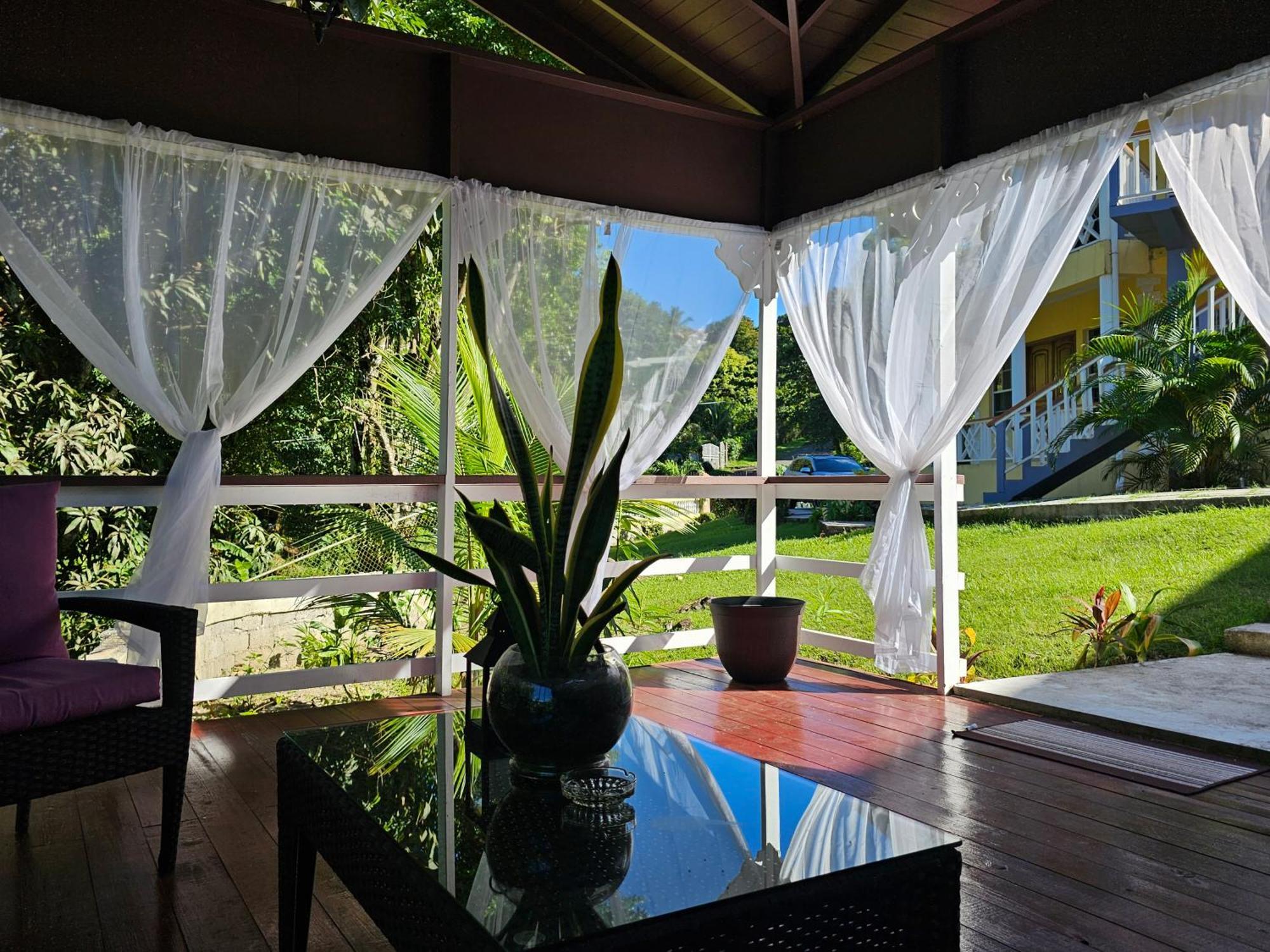 Royal Escape - 2 Apartment Anse La Raye ภายนอก รูปภาพ